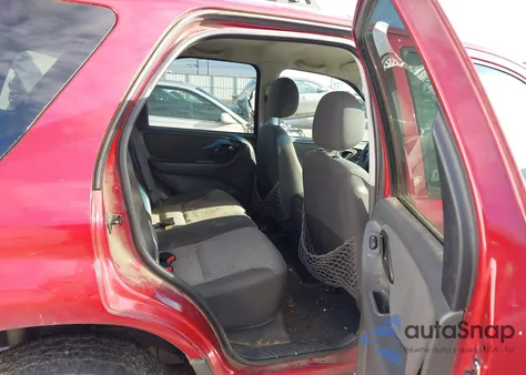 2004 Ford Escape Xlt from USA, damaged, VIN 1FMCU93154KB52307